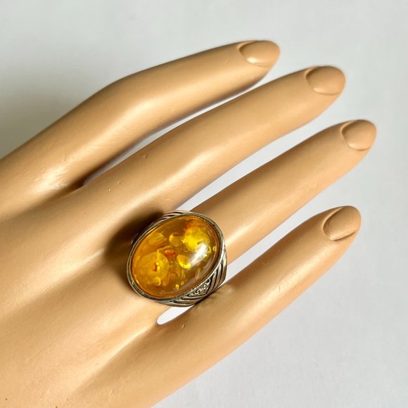 Vintage Honey Amber Cocktail Ring Size 8 Yellow Simulated Acrylic Silver Plated - Picture 7 of 11